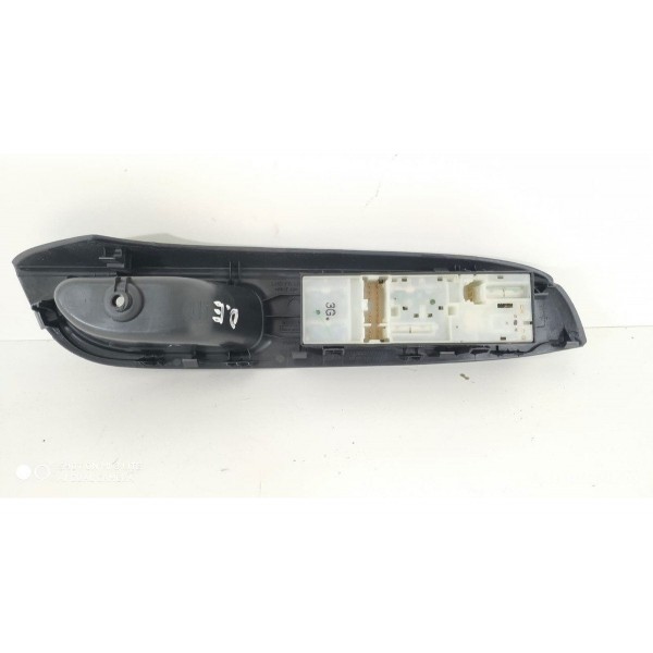 Botão Comando Vidro Versa Dianteiro Esquerdo 2014/2020 Orig