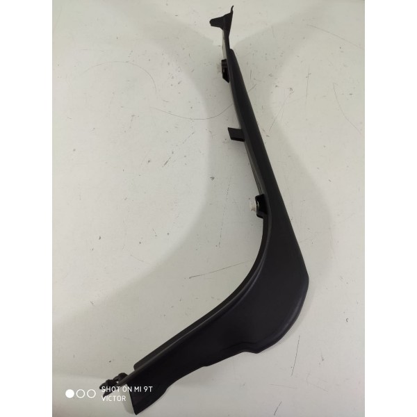 Acabamento Lanterna Bmw 320 330 Direita 2019/2025 7430620 Direito/passageiro Coral-claro