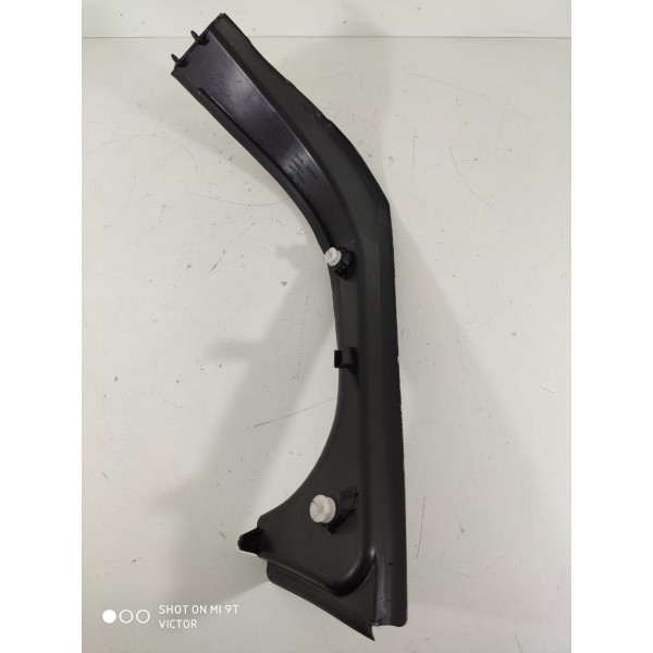 Acabamento Lanterna Bmw 320 330 Direita 2019/2025 7430620 Direito/passageiro Coral-claro