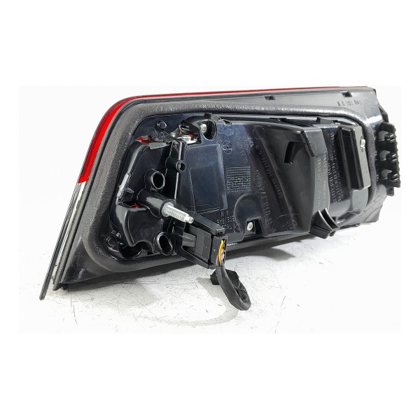 Lanterna Bmw 320i Tampa Direita Led 2019/2025 H85a3bc5802 Direito/passageiro Vermelho