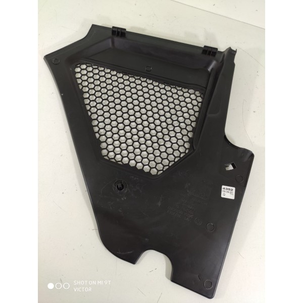 Canto Churrasqueira Bmw 320 330 Dir G20 2019/25 51717427847 Preto