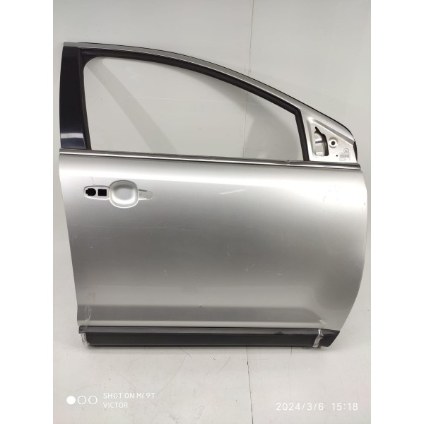 Porta Ford Edge Dianteira Direita 2009/2014 Lisa Dianteira Direita Prateado