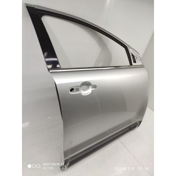 Porta Ford Edge Dianteira Direita 2009/2014 Lisa Dianteira Direita Prateado