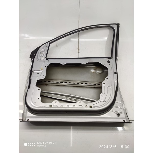 Porta Ford Edge Dianteira Direita 2009/2014 Lisa Dianteira Direita Prateado