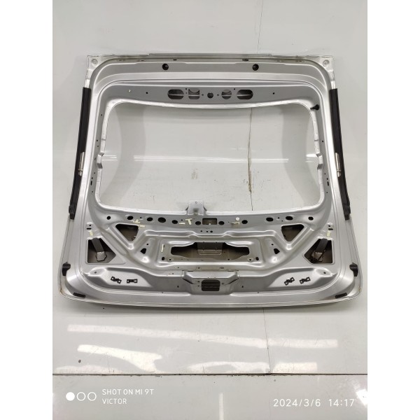 Tampa Traseira Ford Edge 2009/2014 Lisa Prateado