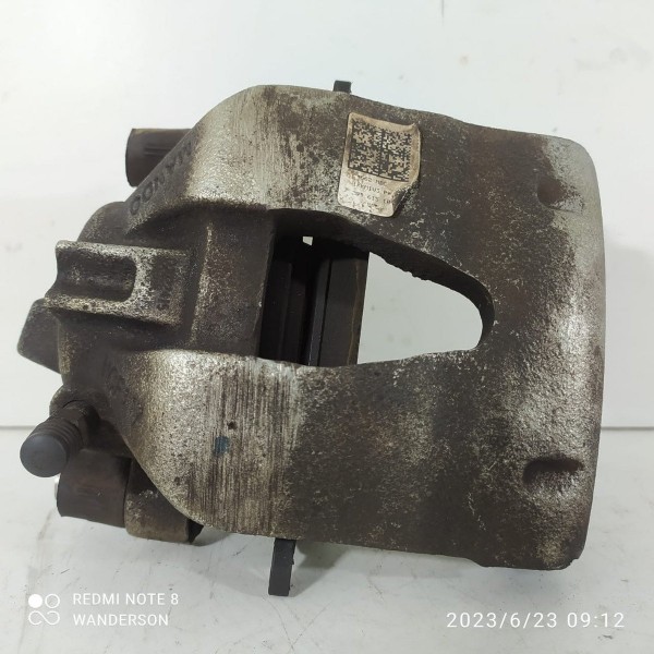 Pinça Tcross Dianteira Direita 2018/2024 Orig