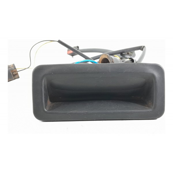 Macaneta Tampa Traseira Freelander 2 2007/2015 Yuz500020