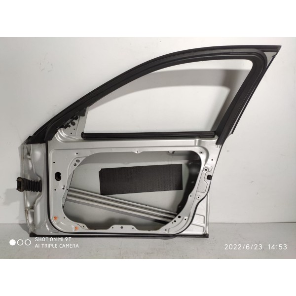 Porta Mercedes C180 C200 Dianteira Direitq 2008/2014 Lisa Dianteira Direito Prateado