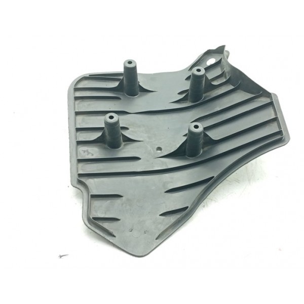 Protecao Bandeja Bmw 320 G20 Tras Esquerda 2019/2025 6876803