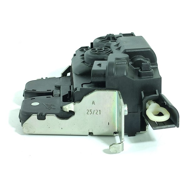 Fechadura Mercedes C200 C300 Tampa Tr 2022/2025 A0997503900