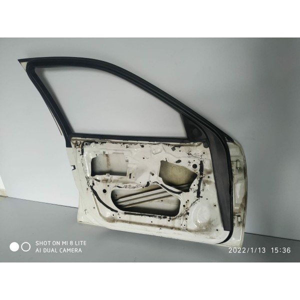 Porta Dianteira Esquerda Bmw 320 323 328 1998/2004 Dianteira Esquerda Branco