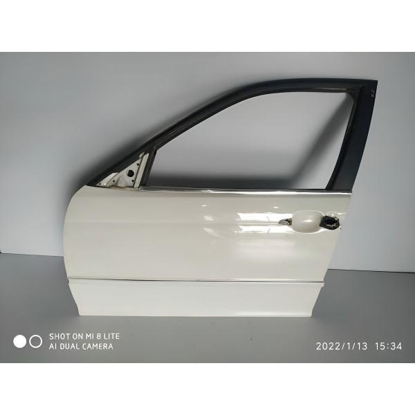 Porta Dianteira Esquerda Bmw 320 323 328 1998/2004 Dianteira Esquerda Branco