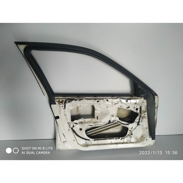 Porta Dianteira Esquerda Bmw 320 323 328 1998/2004 Dianteira Esquerda Branco