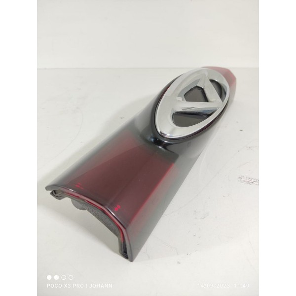 Aplique Tampa Traseira Tiggo 8 2019/2022 605000205 Ambos Lados Vermelho