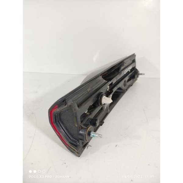 Aplique Tampa Traseira Tiggo 8 2019/2022 605000205 Ambos Lados Vermelho