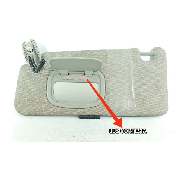 Quebra Sol Fiat Toro Esquerdo C/luz 2016 2017 2018/2021