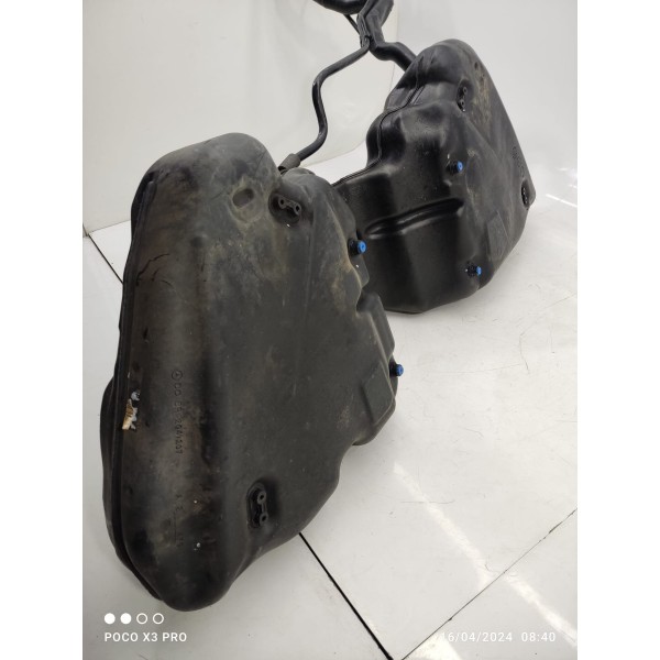 Tanque Combustivel Mercedes C180 C200 2008/2014 2044706001