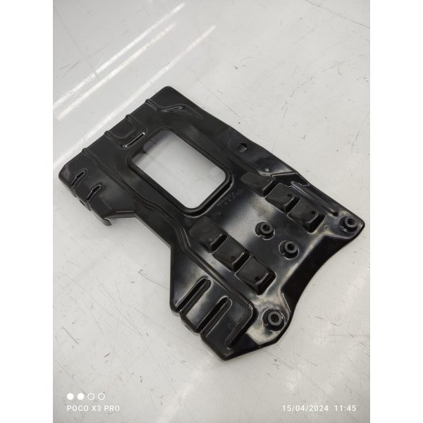 Suporte Bateria Mercedes C180 C200 2007/2014 A2046200018