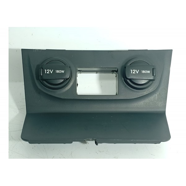 Moldura Tomada Auxiliar Usb Hyundai Creta 2017/21 84620m4100 Preto