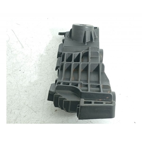 Suporte Guia Parachoque Creta Diant Esq 17/21 86513m4000