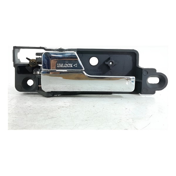Macaneta Interna Ford Fusion Traseira Esquerda 2010/2012 Cromado Traseira