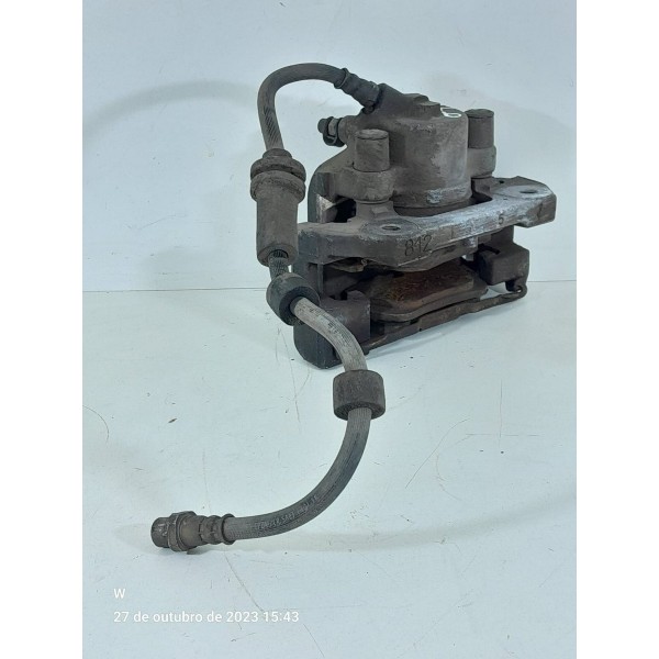 Pinca Bmw 118 120i Dianteira Direita 2005/2010