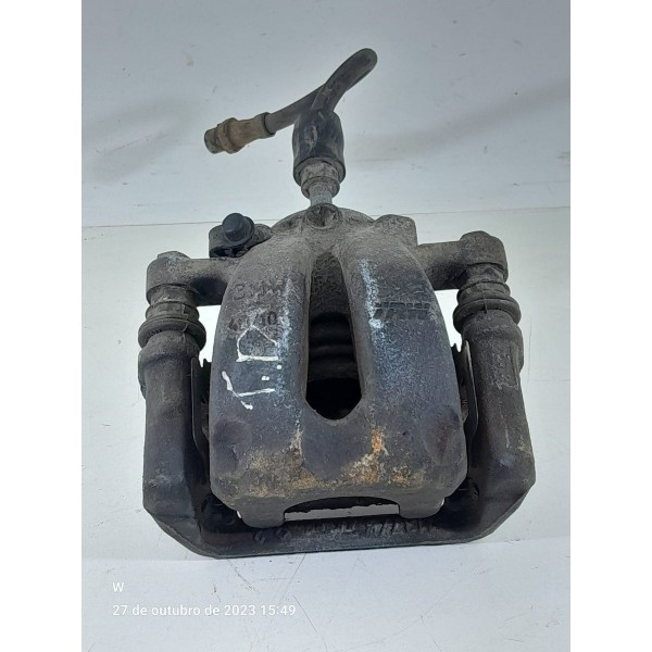 Pinca Bmw 118 120i Traseira Direita 2005/2010