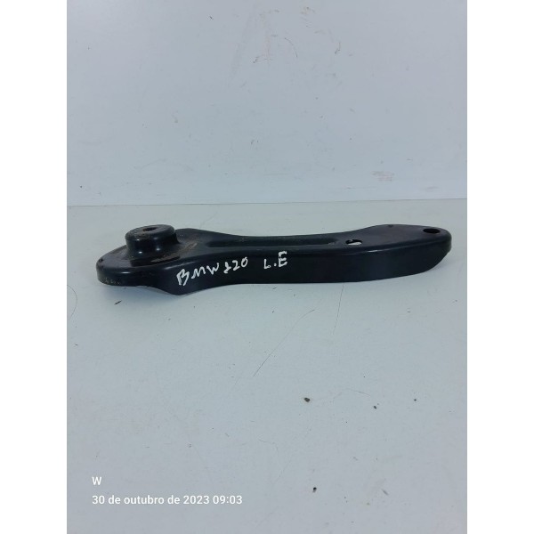 Suporte Braco Bmw 118 120 Traseira Esquerd 2005/2010 6766053
