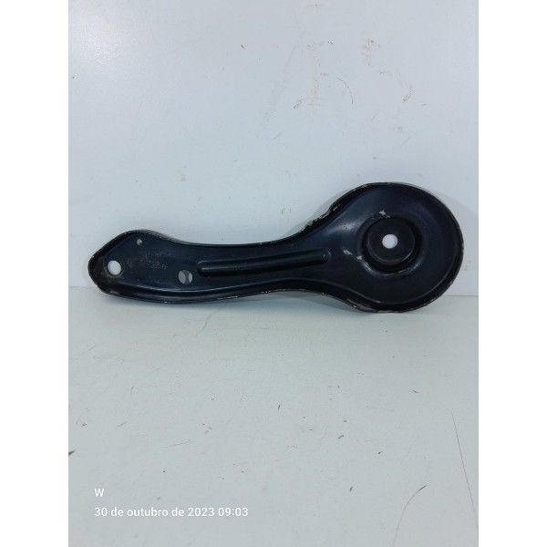 Suporte Braco Bmw 118 120 Traseira Esquerd 2005/2010 6766053