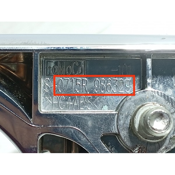 Macaneta Interna Edge Diant/tras Direita 08/14 0715r986329 Cromado Dianteira/traseira