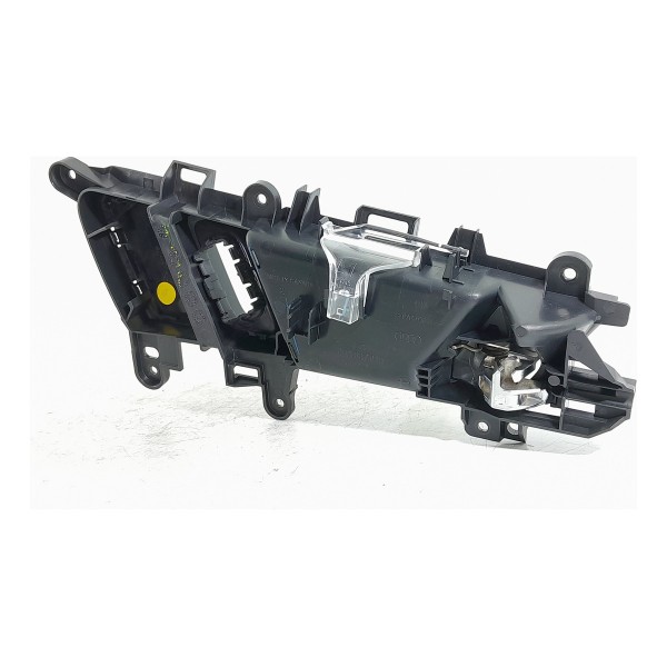 Macaneta Interna Audi Q5 Dianteira Esquerda 17/20 80a837019 Preto Dianteira