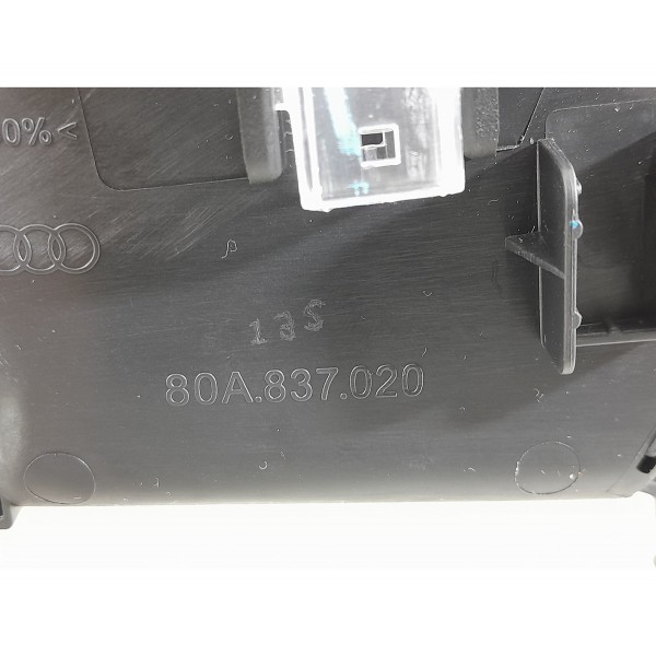 Macaneta Interna Audi Q5 Dianteira Direita 17/20 80a837020 Preto Dianteira