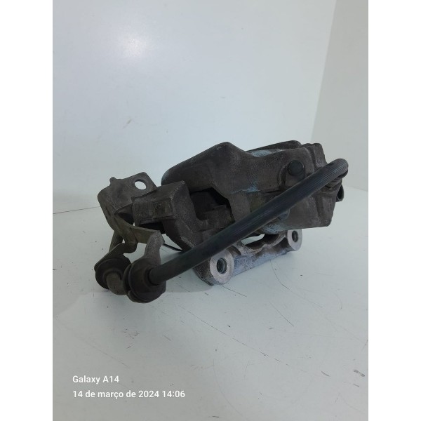 Pinca Bmw X1 2.0 Dianteira Direita 2010/2015