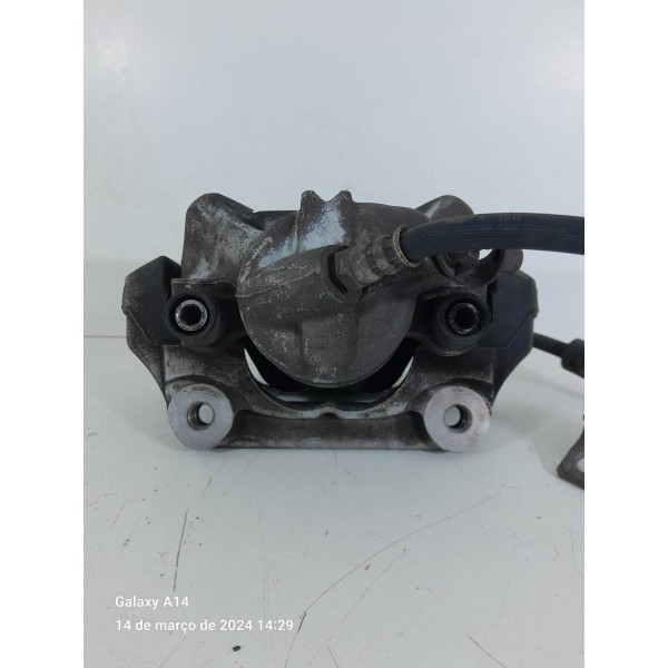 Pinca Bmw X1 2.0 Dianteira Esquerda 2010/2015