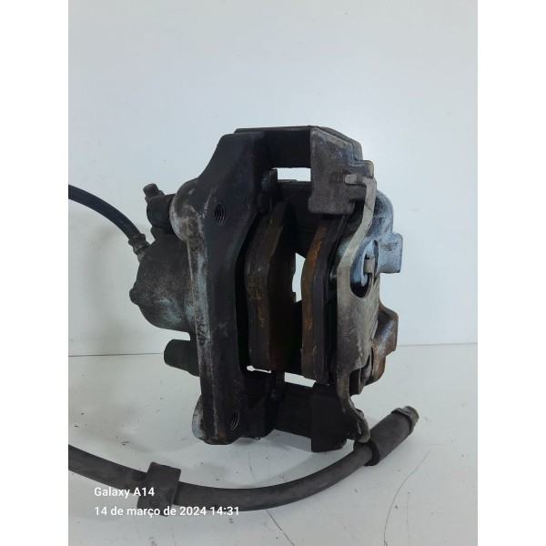 Pinca Bmw X1 2.0 Dianteira Esquerda 2010/2015