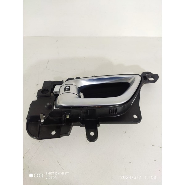 Macaneta Interna Compass Traseira Esquerd 2022/2025 51601000 Prateado Traseira