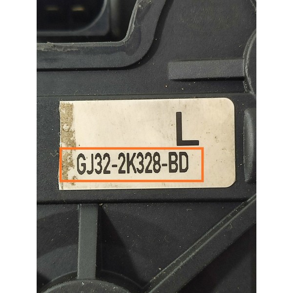 Atuador Pinca Evoque Traseira Esquerda 2012/2018 Gj322k328bd