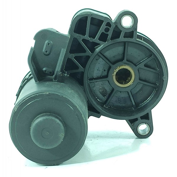 Atuador Pinca Evoque Traseira Esquerda 2012/2018 Gj322k328bd