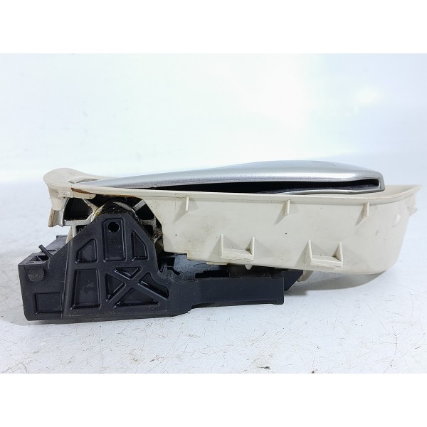 Macaneta Interna Toyota Corolla Traseira Esquerda 2018/2023 Preto Traseira