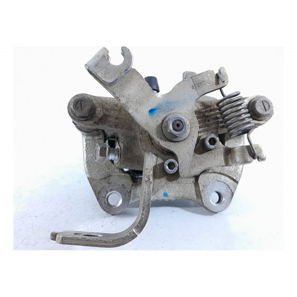 Pinca Freio Toyota Corolla Traseira Direita 2021