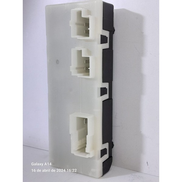 Modulo Abert Porta Malas Bmw 320 X3 X6 19/23 A2c7671600500