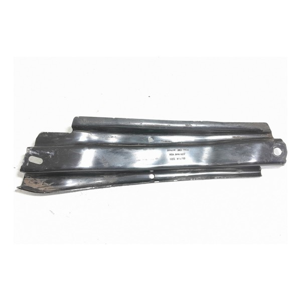 Suporte Inferior Radiador Audi Q5 Esquerdo 18/22 80a805527 Preto