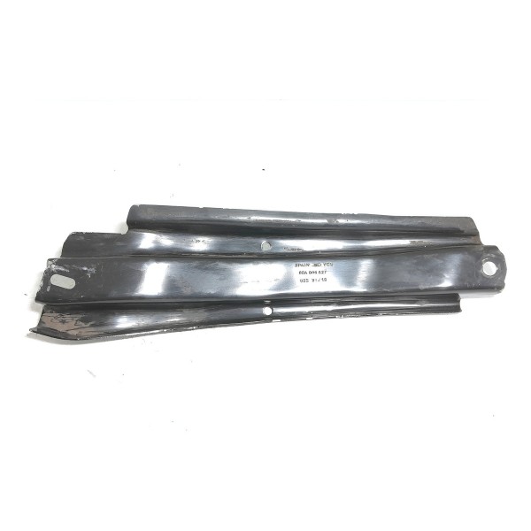 Suporte Inferior Radiador Audi Q5 Esquerdo 18/22 80a805527 Preto