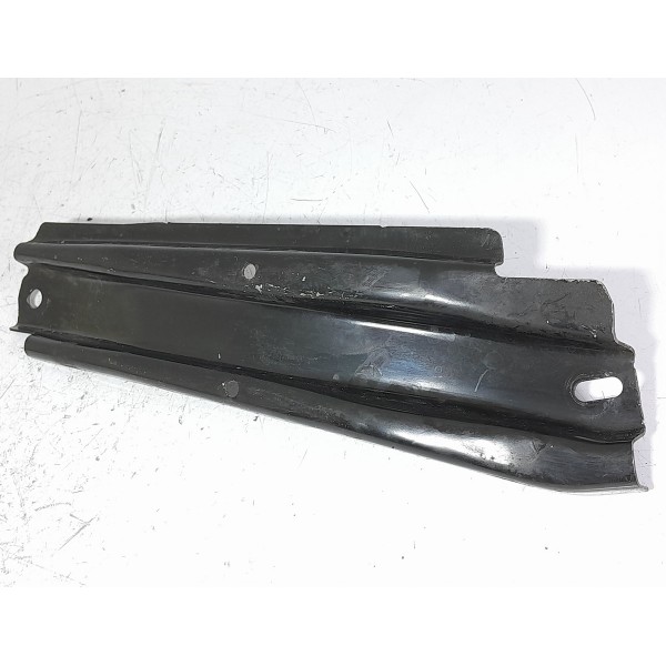 Suporte Inferior Radiador Audi Q5 Esquerdo 18/22 80a805527 Preto