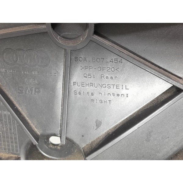 Guia Parachoque Audi Q5 Traseiro Direito 18/22 80a807454