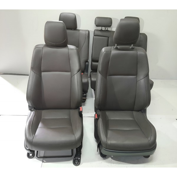 Jogo Banco Couro Hilux Sw4 2016 2017 2018 2019 2020 Original Marrom-claro