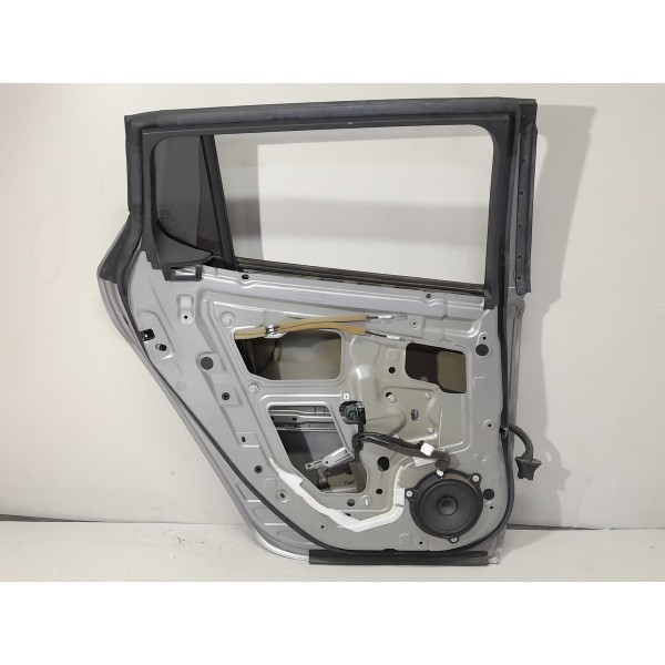 Porta Nissan Leaf Traseira Esquerda 2019/2023 Sem Acessórios Traseira Esquerdo Cinza