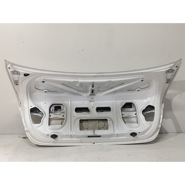 Tampa Traseira Bmw 320 2009/2012 Lisa Branco