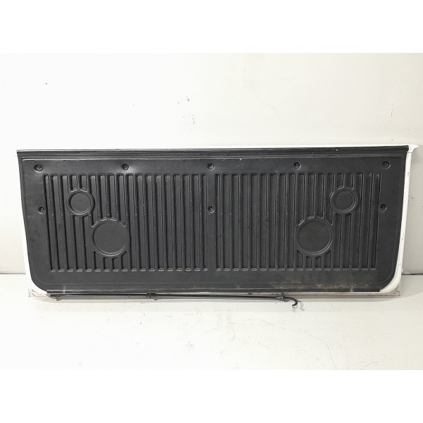 Tampa Traseira Amarok 2011/2023 Lisa Branco