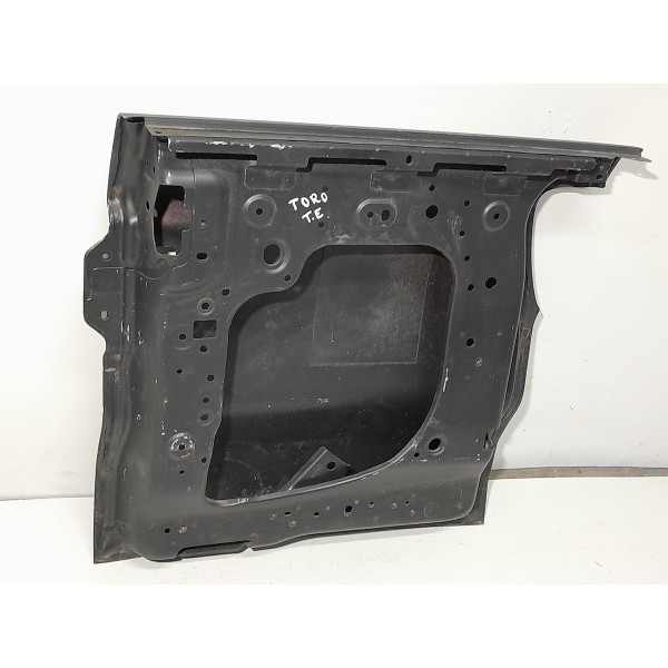 Tampa Traseira Fiat Toro Esquerda 2016/2025 Lisa Preto